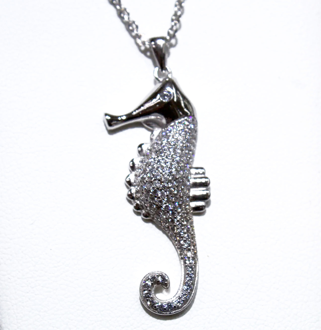 STERLING SILVER SEAHORSE CHARM