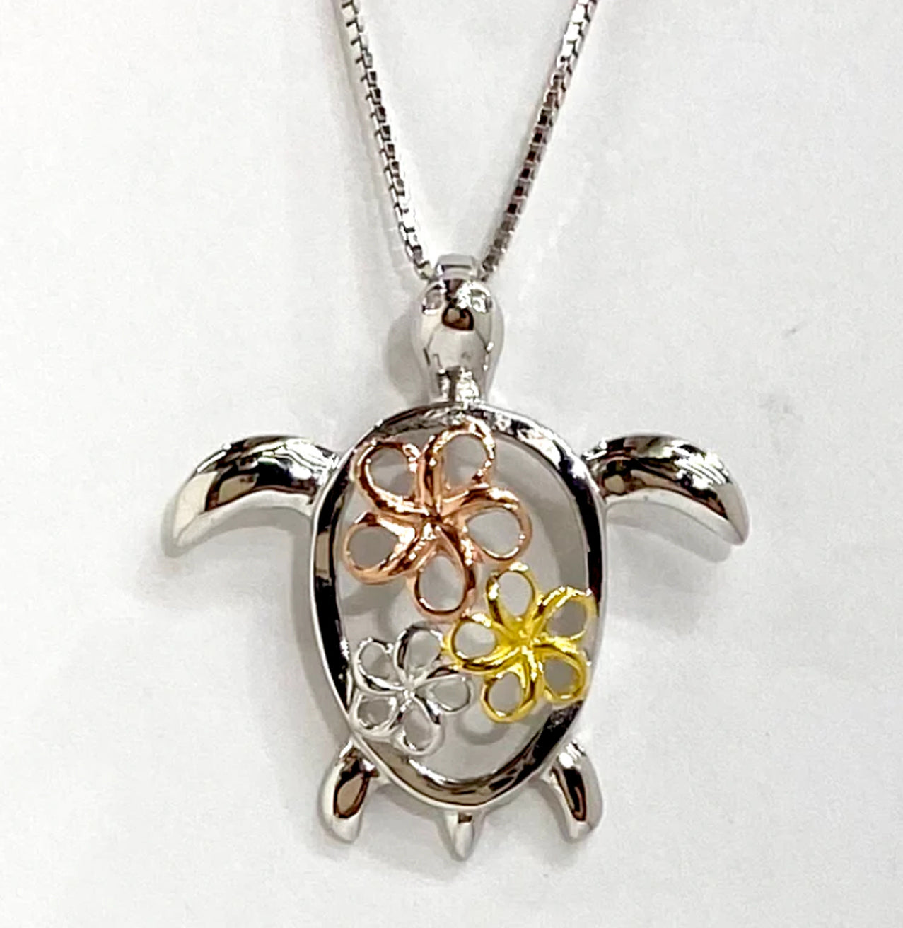 TRI-COLOR SILVER FLORIDA KEYS FLOWER TURTLE PENDANT