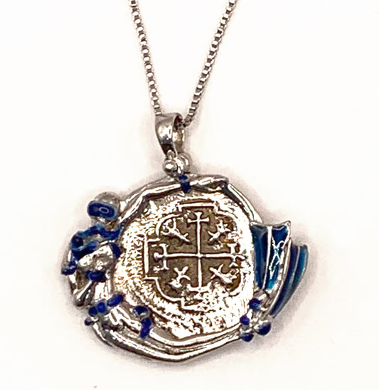 ATOCHA COIN PENDANT WITH DIVER