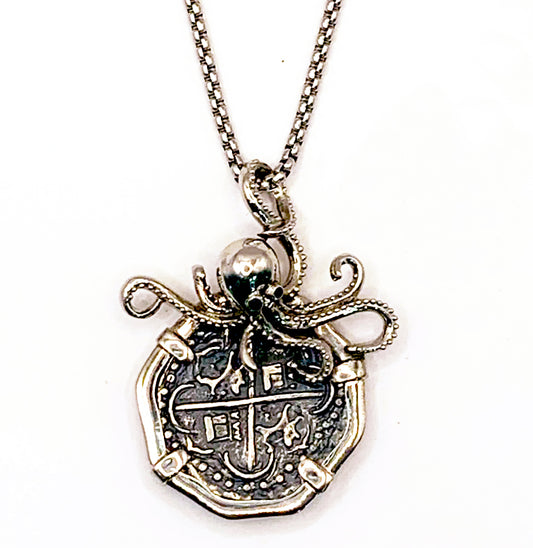 ATOCHA COIN PENDANT WITH OCTOPUS 2