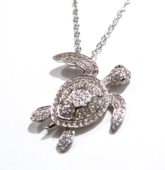 BRIGHT AND SPARKLING TURTLE PENDANT