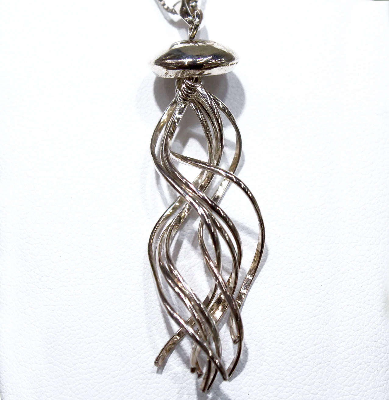 EYE CATCHING AND ELONGATED STERLING SILVER JELLYFISH PENDANT
