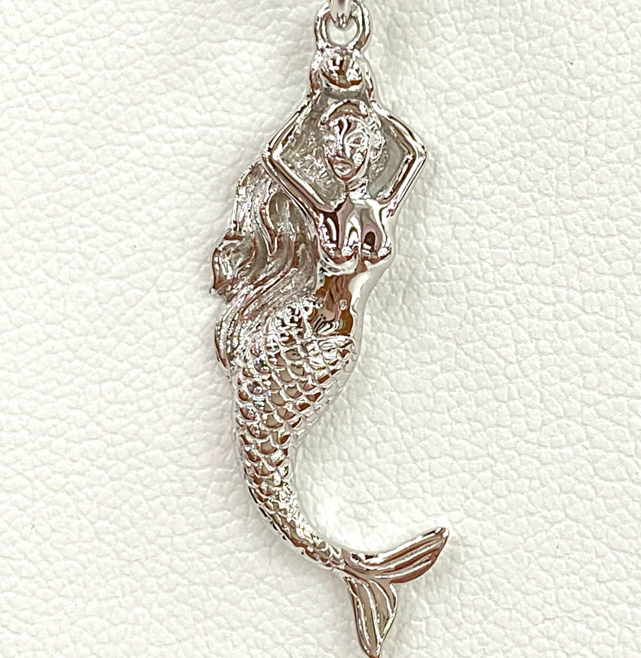 HIGHLY POLISHED SEXY MERMAID
