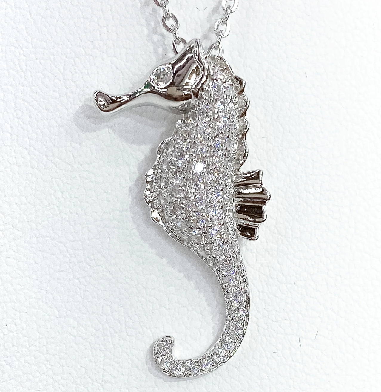SHIMMERING SEAHORSE WHITE ZIRCON ENCRUSTED PENDANT NECKLACE