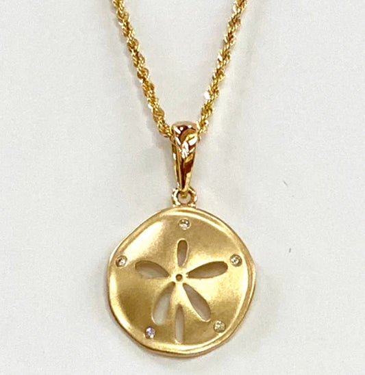 SLEEK 14K GOLD SAND DOLLAR PENDANT